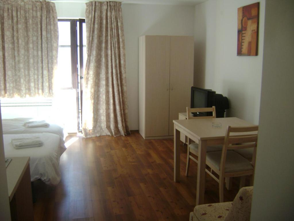 Гондола Апартментс Apartment Банско Стая снимка